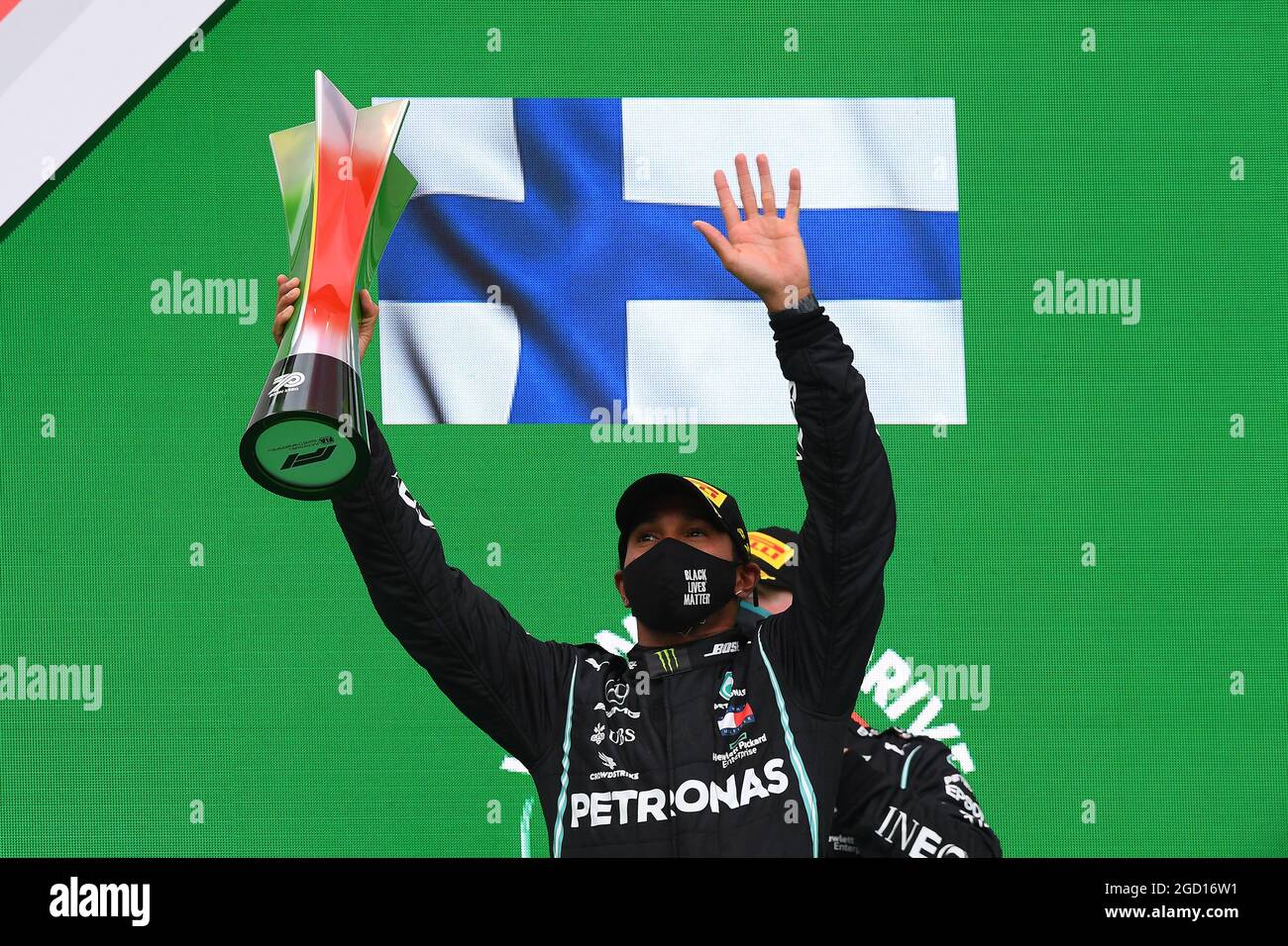 F1: Hamilton gosta de mudança de cor da Mercedes por desempenho