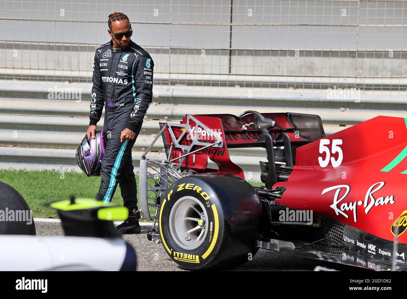 Lewis Hamilton GBR Mercedes AMG F1 with the Ferrari SF 21. Formula One Testing Friday 12th March 2021. Sakhir Bahrain Stock Photo Alamy