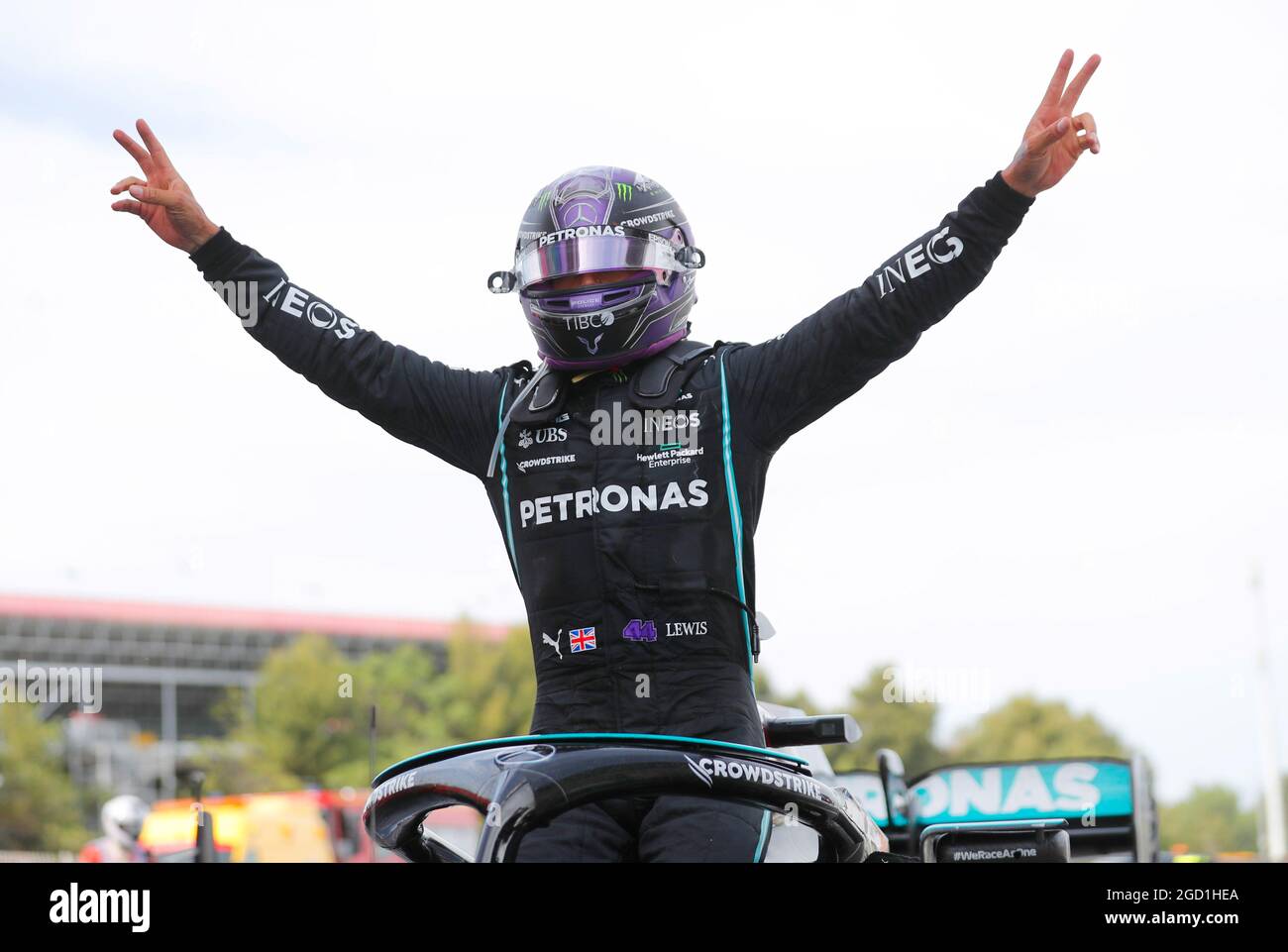 Race Winner Lewis Hamilton Gbr Mercedes Amg F1 W12 Celebrates In Parc Ferme Spanish Grand