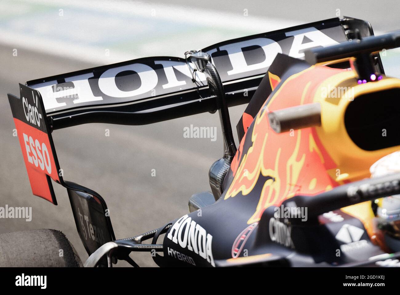 【日本未発売】Red Bull Racing ウインドブレーカー Red Bull Racing 2025 チーム防水ジャケット - ユニセックス