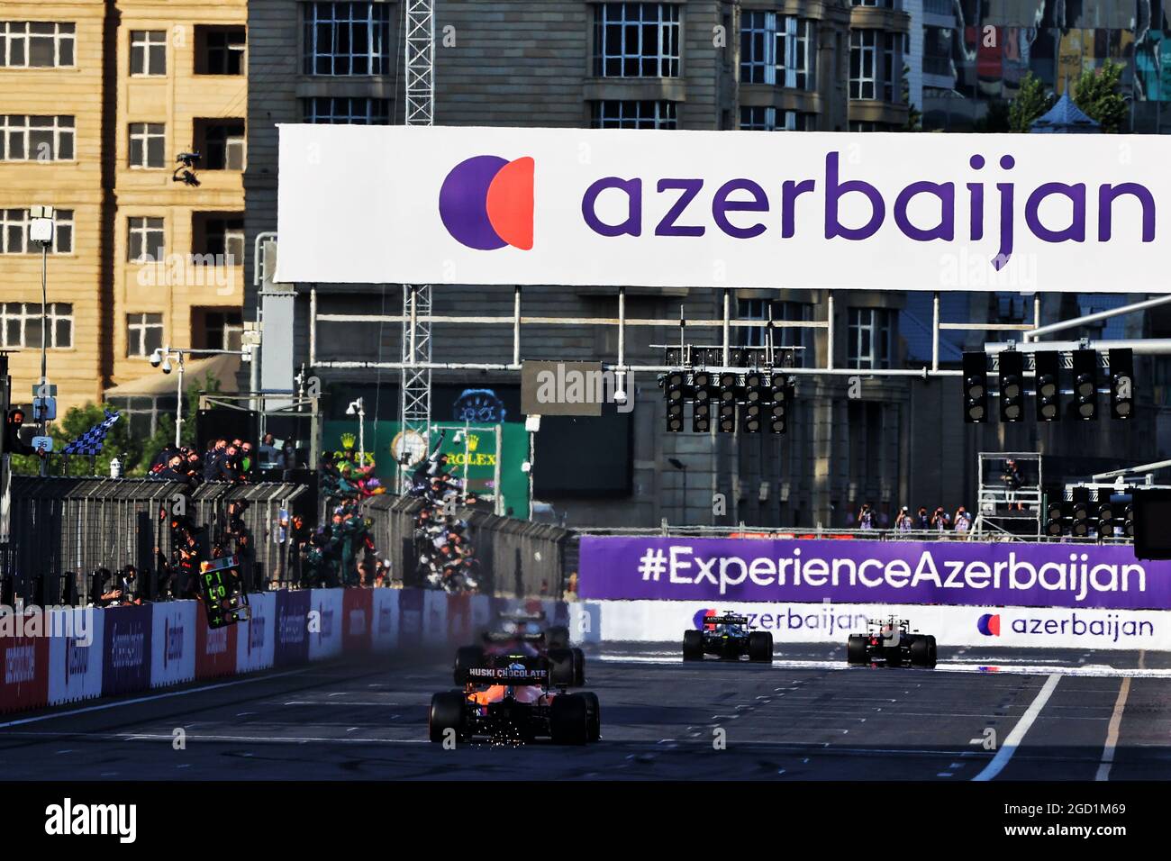 Chequered finish flag hi-res stock photography and images - Alamy
