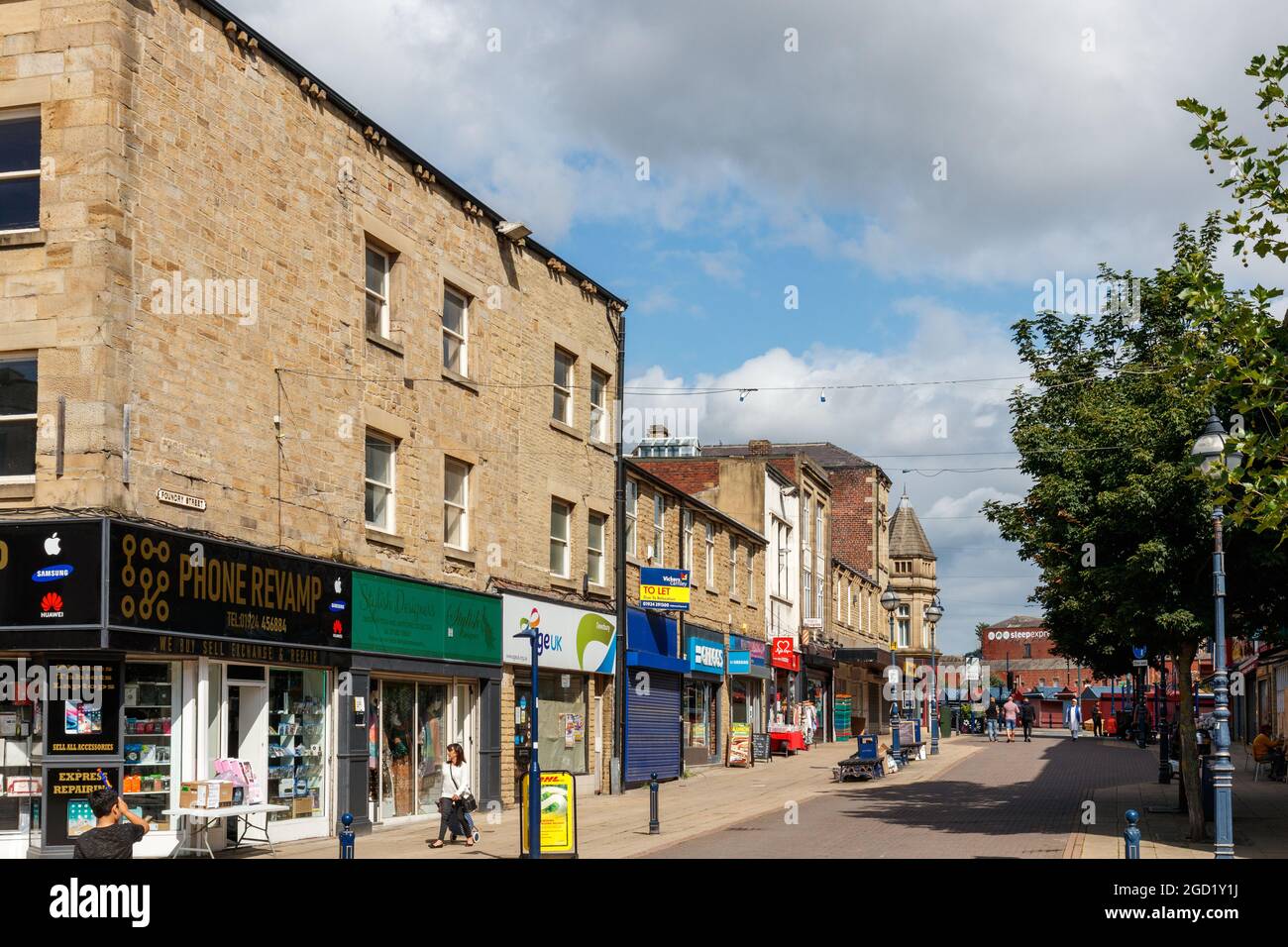 Dewsbury street hires stock photography and images Alamy
