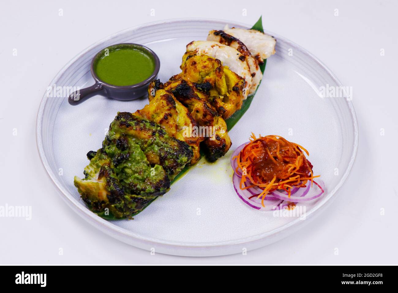 Indian Food Speciality Tandoori Chicken Tikka Varieties Cream Saffron And Spinach Based 1208