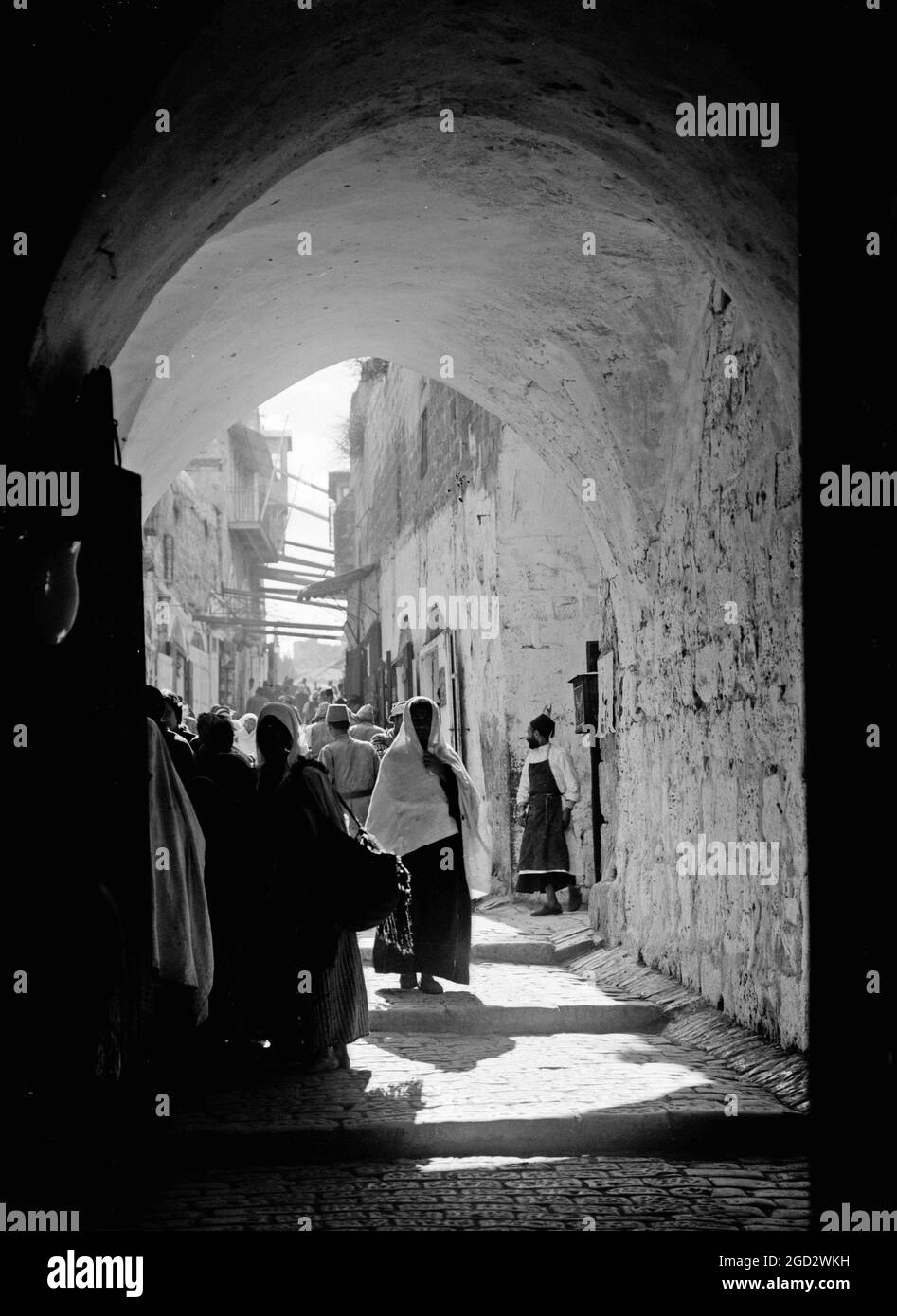 David Street in Jerusalem (Western end, arched street of steps