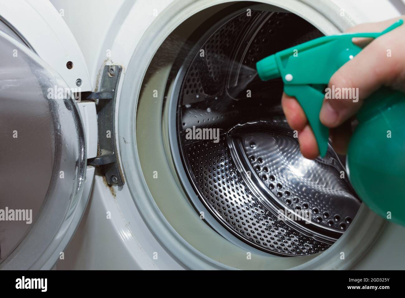 Dirty washing machine Stock Photo - Alamy