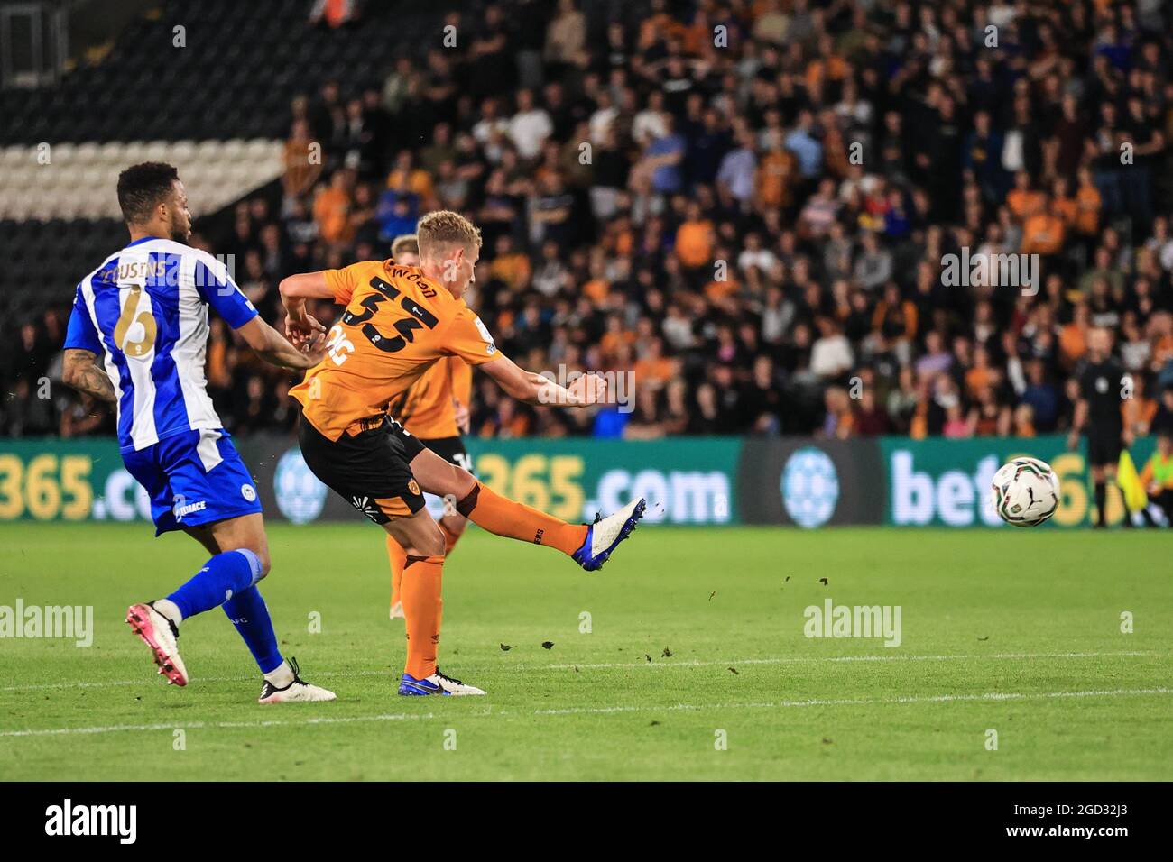 Hull, UK. 10th Aug, 2021. Harry Wood #33 of Hull City with a shot on the edge of the box, just wide of the post in Hull, United Kingdom on 8/10/2021. (Photo by Mark Cosgrove/News Images/Sipa USA) Credit: Sipa USA/Alamy Live News Stock Photo