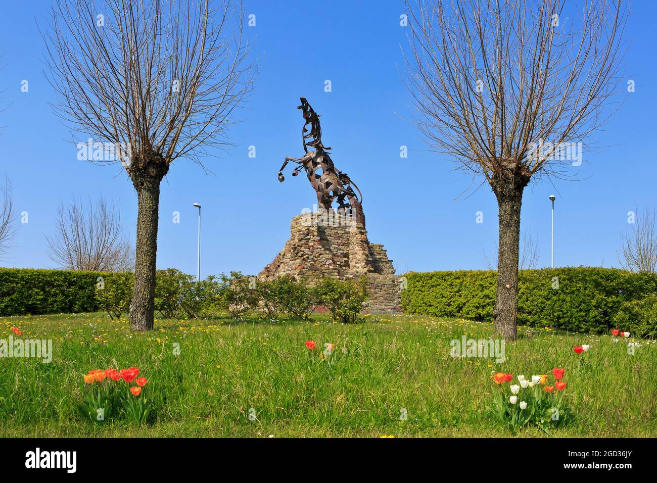 The War Horse Memorial (by Luc Coomans) in remembrance of the war horses who served and died during World War I in Vlamertinge (Ypres), Belgium Stock Photo
