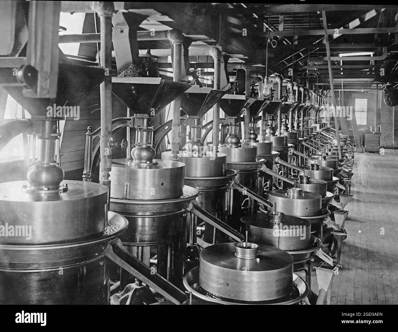Manufacture of chocolate, Dorchester Mills ca. between 1909 and 1920 Stock Photo