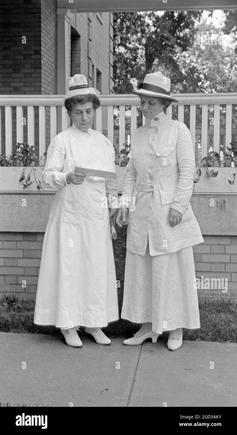 Naval hospital nurses hi-res stock photography and images - Alamy