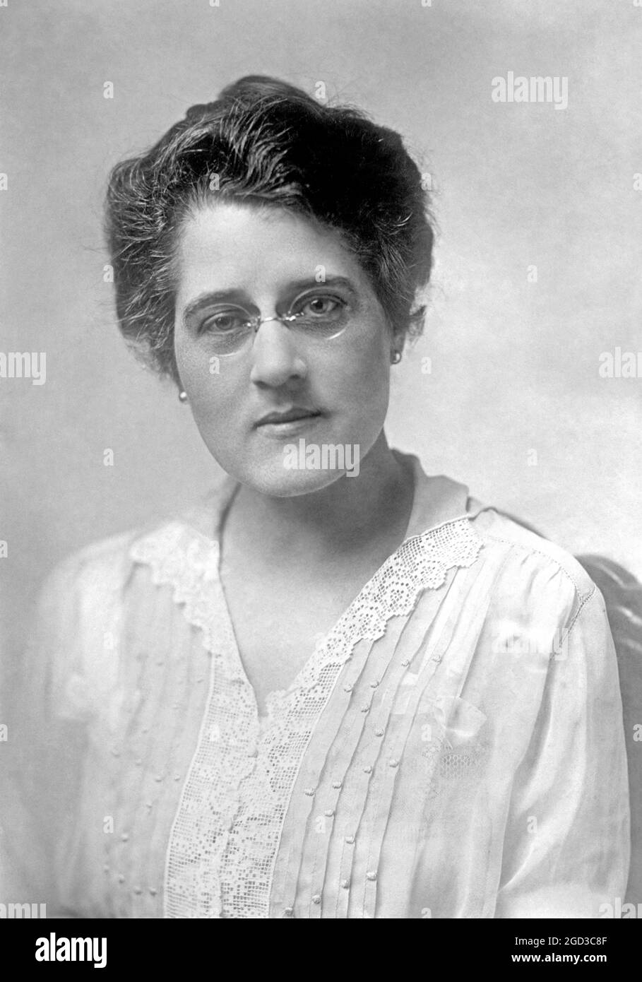 Mrs patti hi-res stock photography and images - Alamy