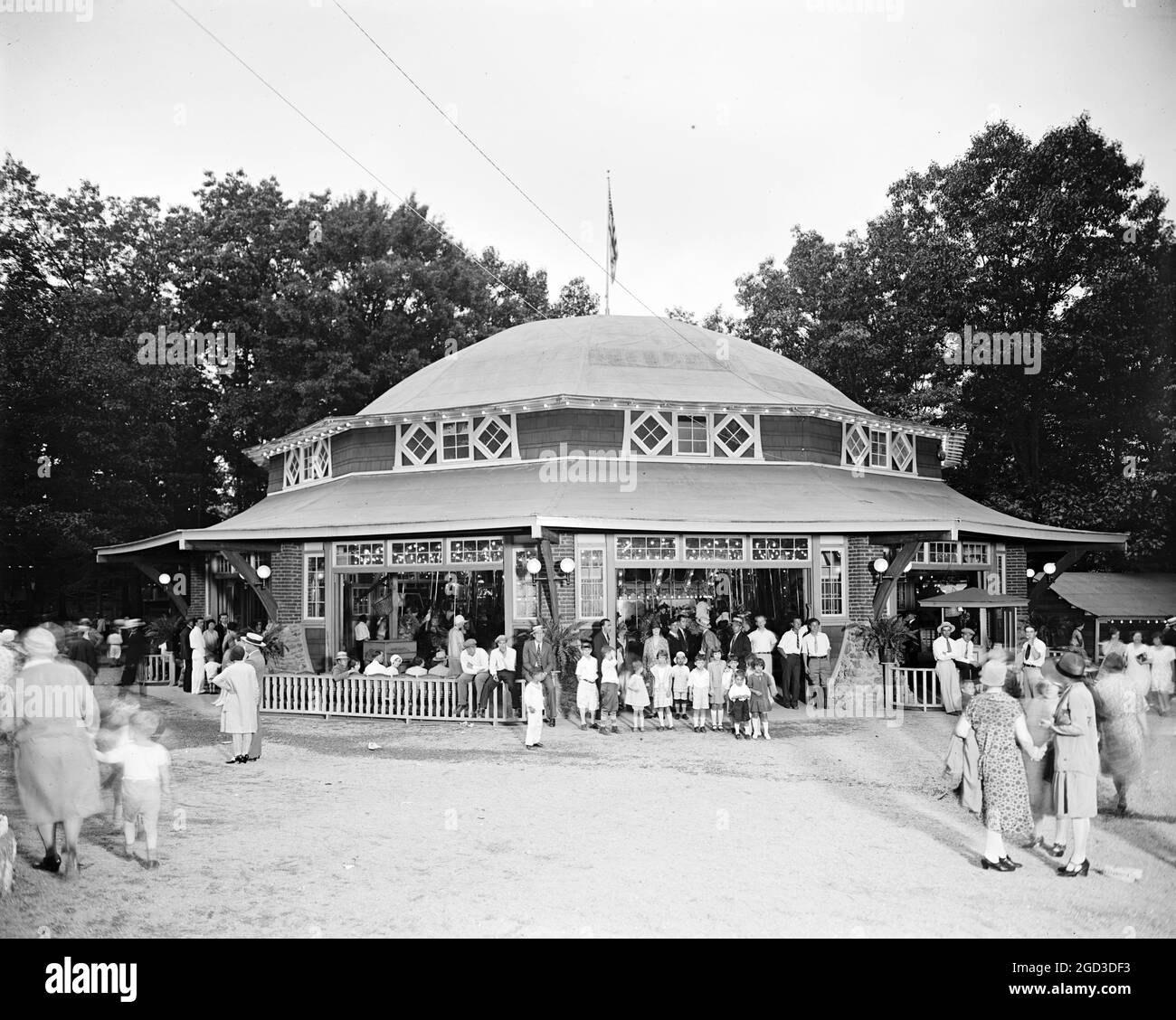 Early 1900s amusement park hi-res stock photography and images - Alamy