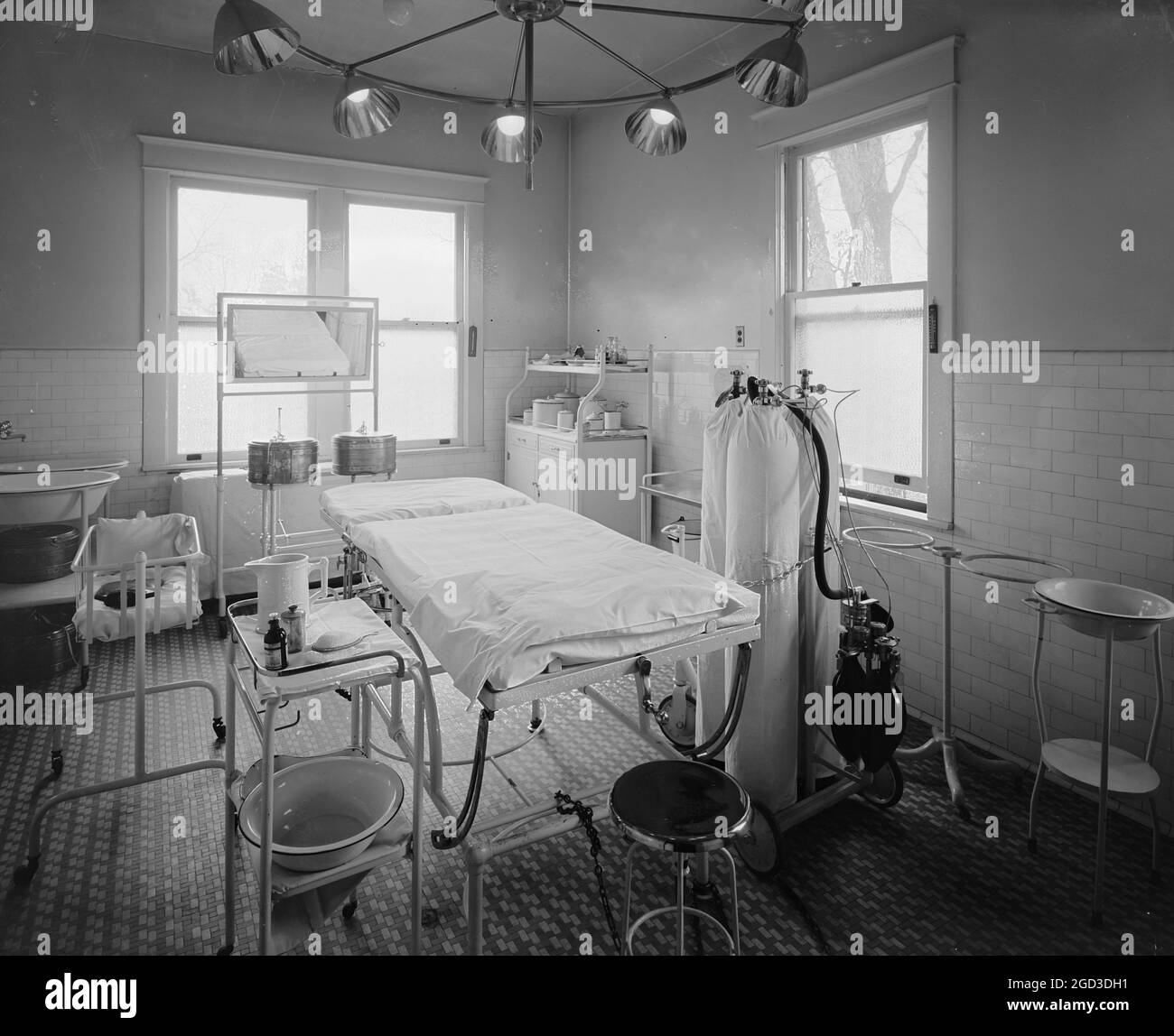 Archival operating room Black and White Stock Photos & Images Alamy