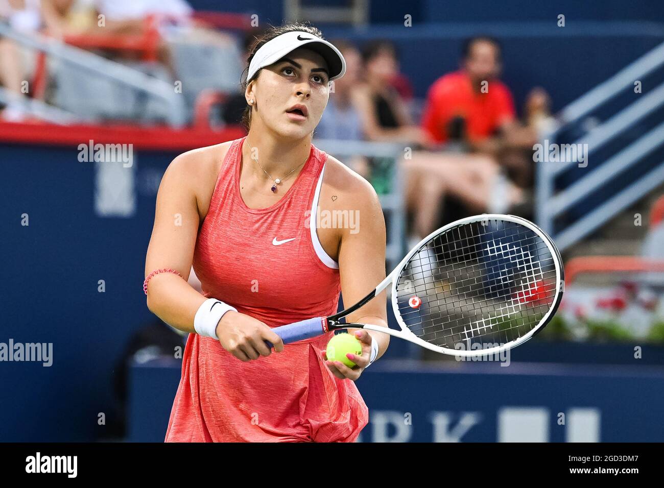 Montreal, Canada. August 10, 2021: Bianca Andreescu (CAN) serves the ball  during the WTA National Bank Open second round match at IGA Stadium in  Montreal, Quebec. David Kirouac/CSM Credit: Cal Sport Media/Alamy