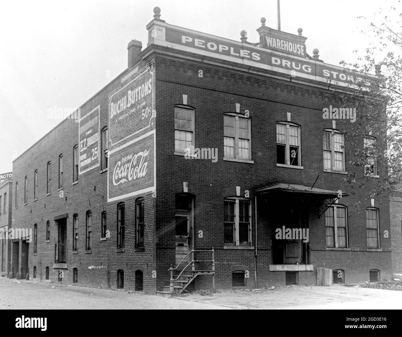 Exterior of Peoples Drug Store warehouse, Washington, D.C. ca. [between