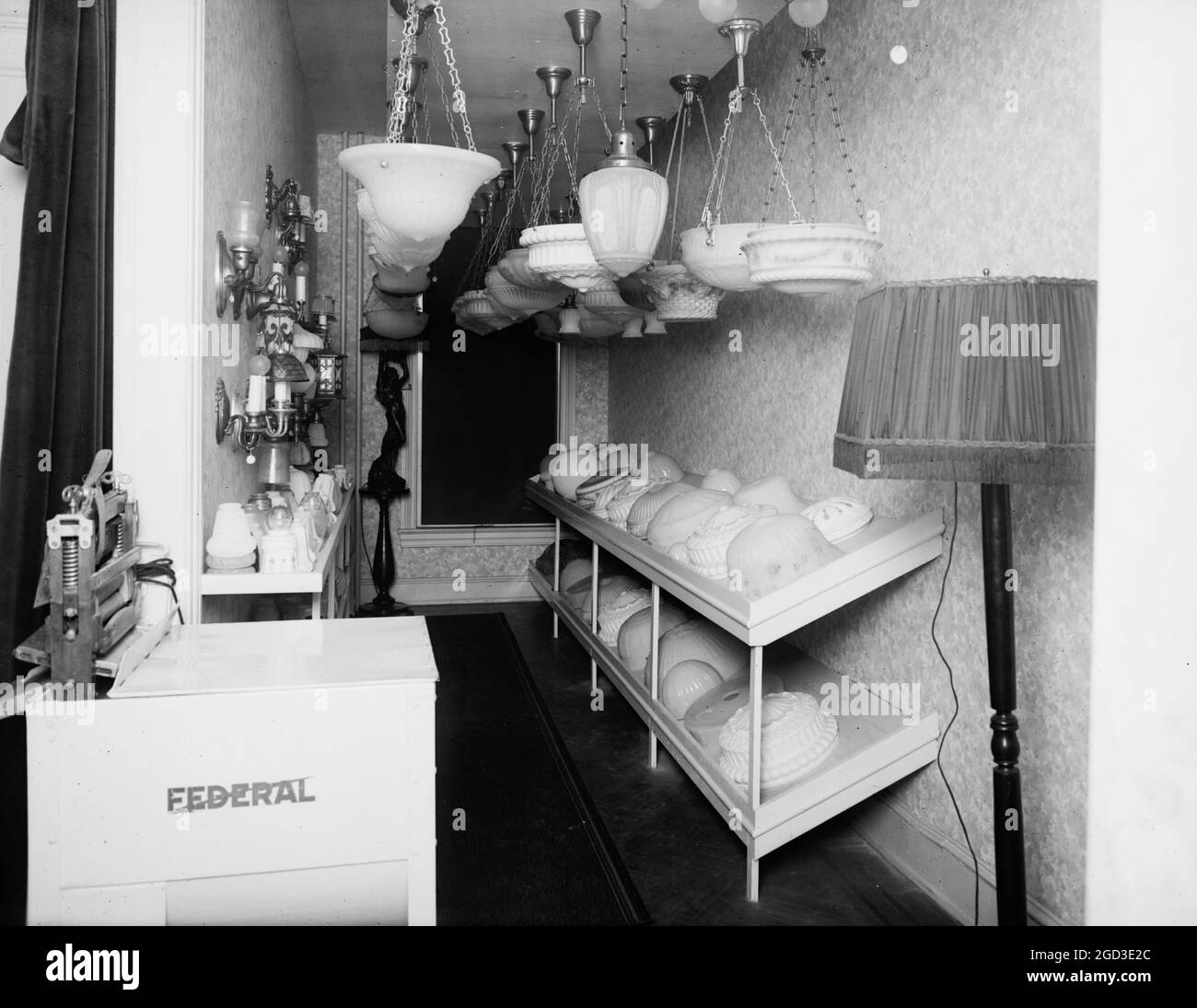 Between 1910 Black and White Stock Photos Images Alamy