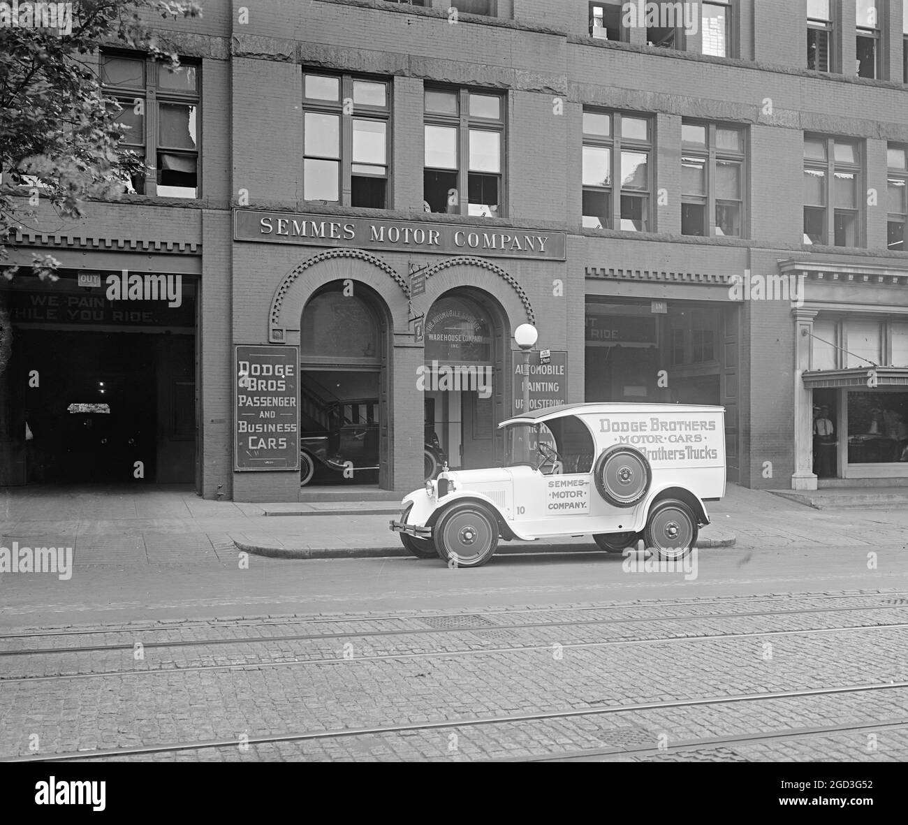 Semmes Motor Company service truck ca. between 1910 and 1926 Stock ...