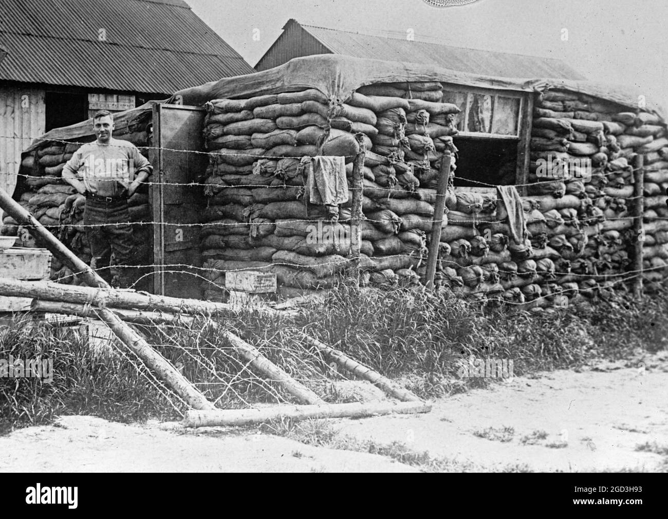 Red Cross laboratory at front ca. between 1909 and 1920 Stock Photo - Alamy