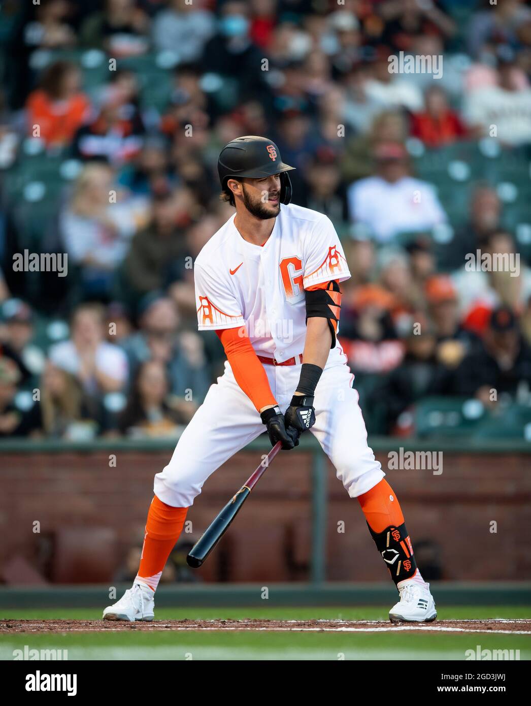 San Francisco, USA. August 10, 2021: San Francisco Giants third baseman Kris  Bryant (23) getting ready to bat his first inning RBI double, during a MLB  game between the Arizona Diamondbacks and