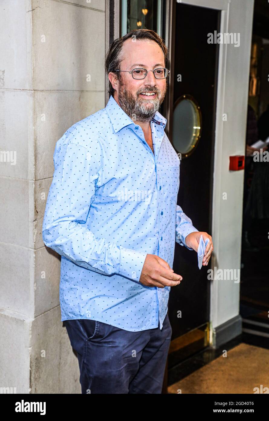 London, UK. 10th Aug, 2021. David Mitchell attends the Press Night for 'The Windsors: Endgame' at the Prince of Wales Theatre in London. Credit: SOPA Images Limited/Alamy Live News Stock Photo
