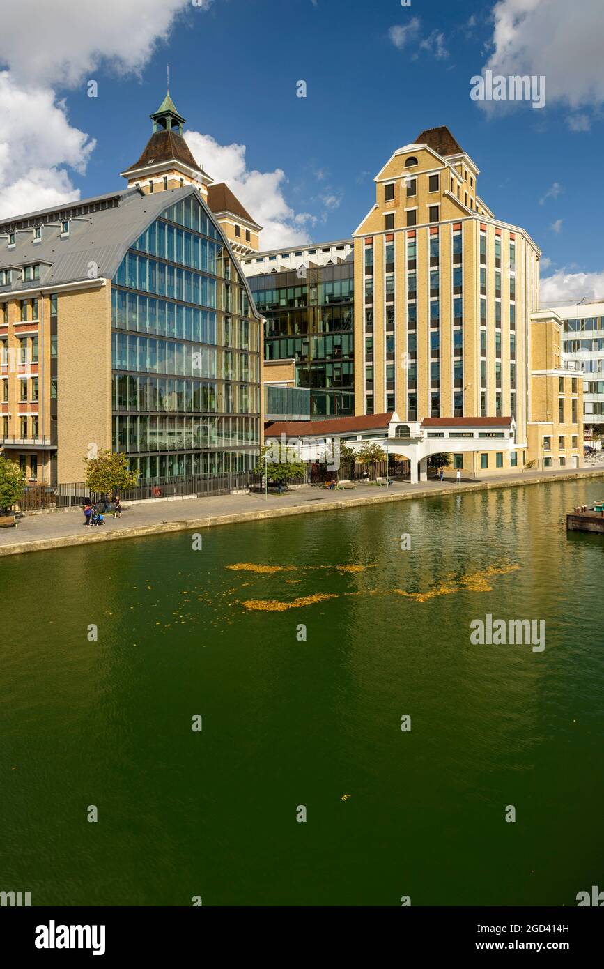 Canal saint denis hi-res stock photography and images - Alamy