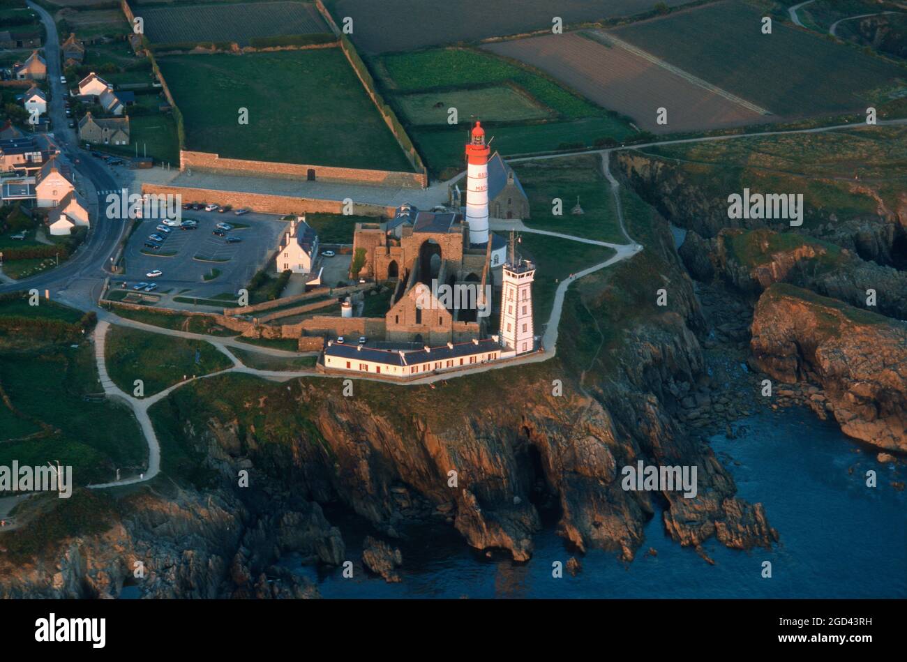 FINISTERE (29) BRITTANY, AERIAL VIEW OF THE POINTE SAINT MATHIEU AND ...