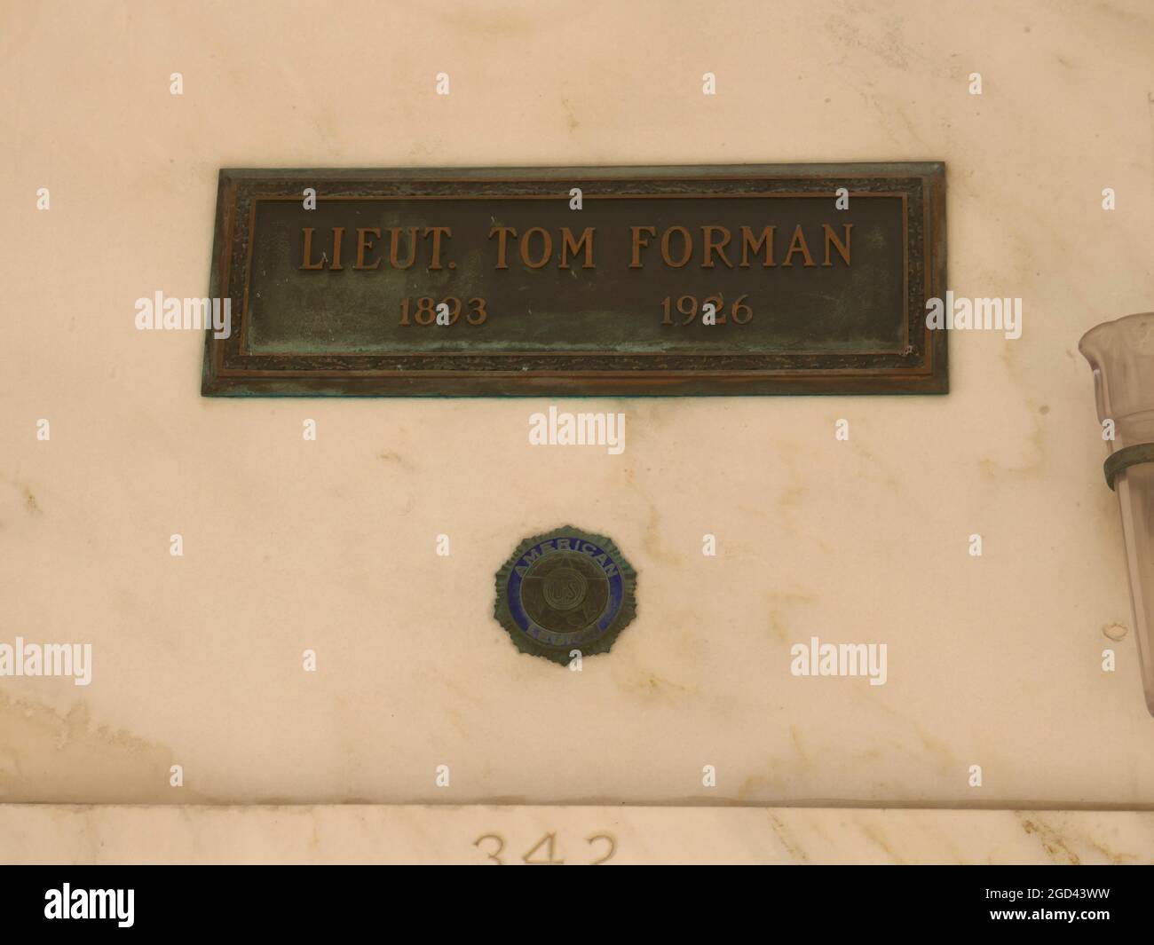 Los Angeles California Usa 9th August 21 A General View Of Atmosphere Director Actor Writer Tom Forman S Grave At Hollywood Forever Cemetery On August 9 21 In Los Angeles California Usa He Was An