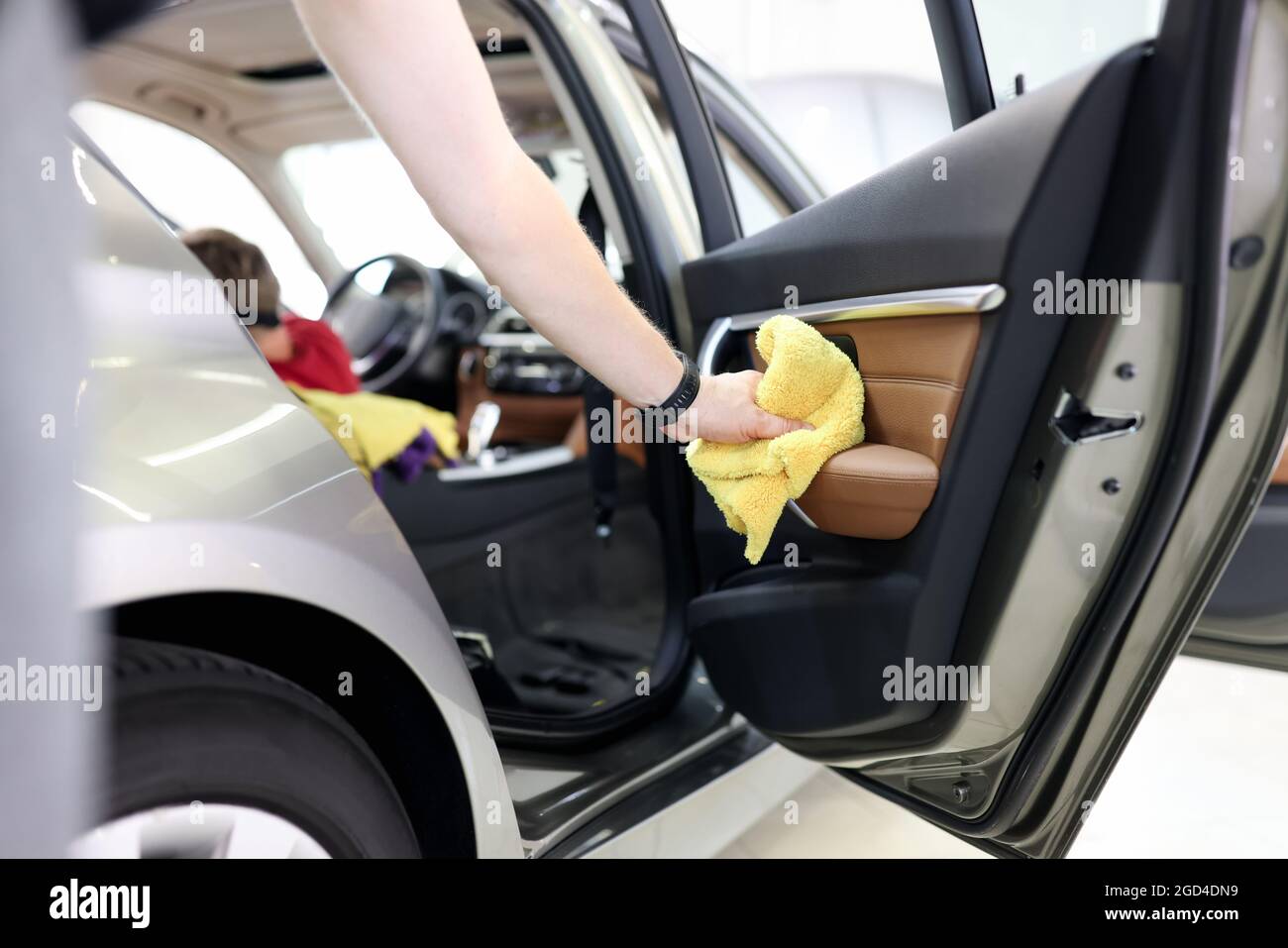 Cleaning handles hi-res stock photography and images - Alamy