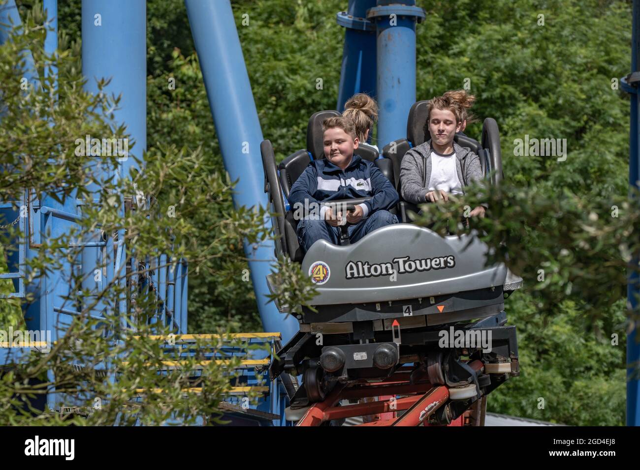 Sonic Spinball Whizzer spinning rollercoaster at Alton Towers Theme PArk  Staffordshire England Stock Photo - Alamy