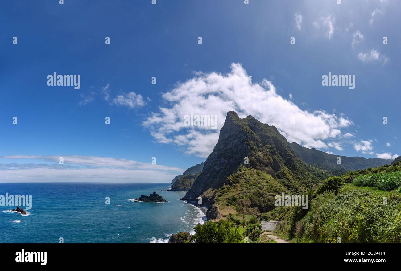 geography / travel, Portugal, Madeira, north coast, view from Miradouro Sao Cristovao at Boaventura, ADDITIONAL-RIGHTS-CLEARANCE-INFO-NOT-AVAILABLE Stock Photo