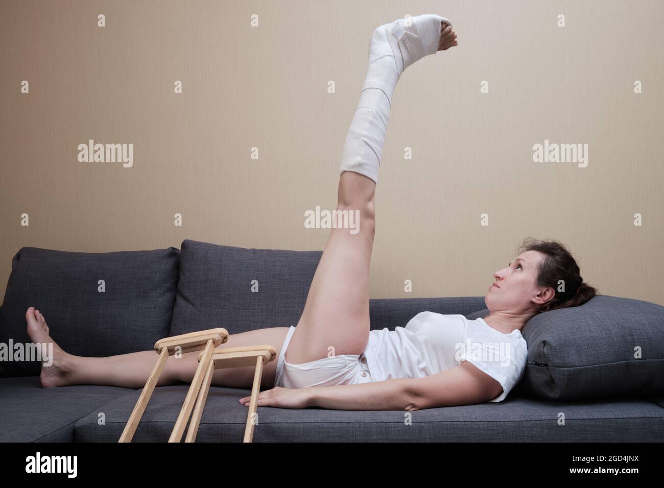 Bone fracture healing hires stock photography and images Alamy