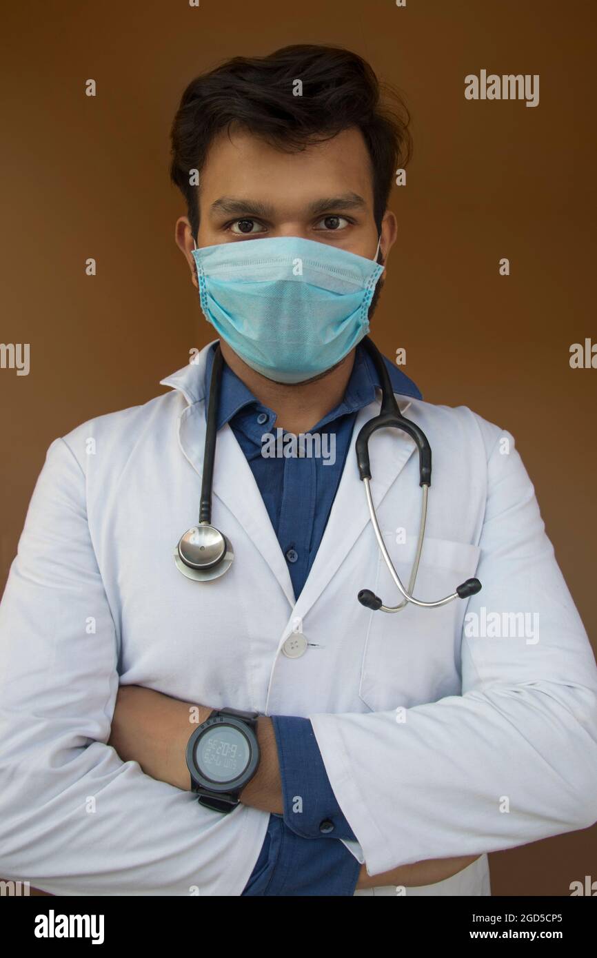 Indian male doctor face hi-res stock photography and images - Alamy