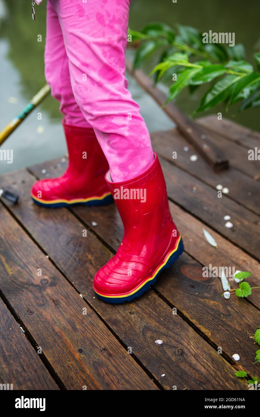 Childrens red boots deals