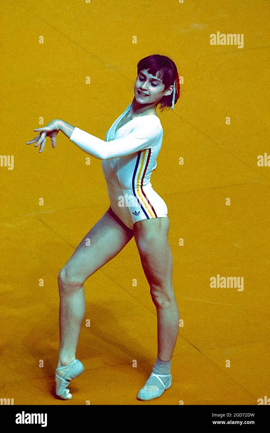 Nadia Comaneci (ROM) performs on the floor exercise at the 1976 Olympic Summer Games, Montreal, Canada Stock Photo