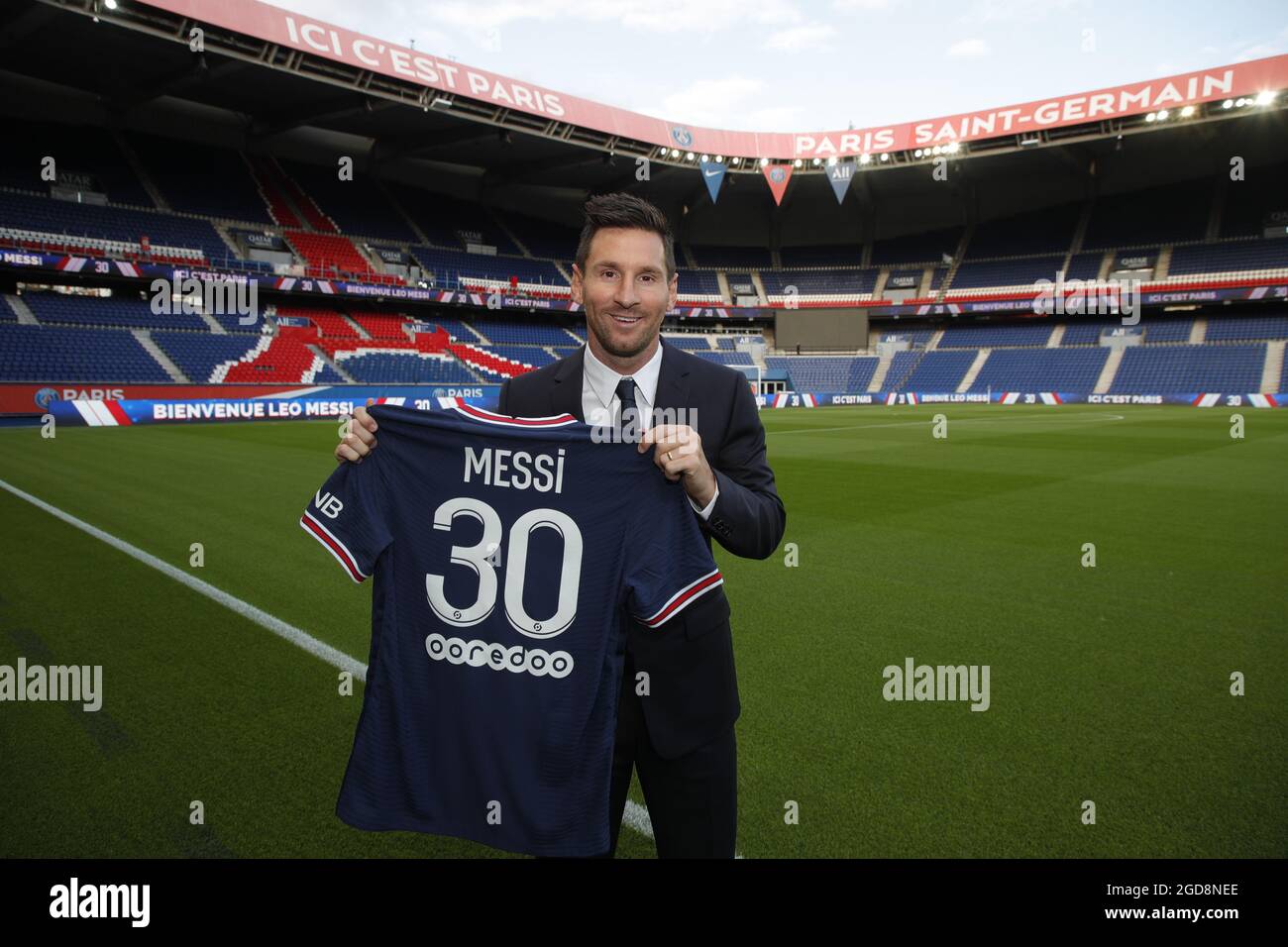 Paris France 10.8.2021, Football: French Ligue 1 club Paris St Germain presents new player Lionel Messi  Photo: PSG via Kolvenbach Stock Photo