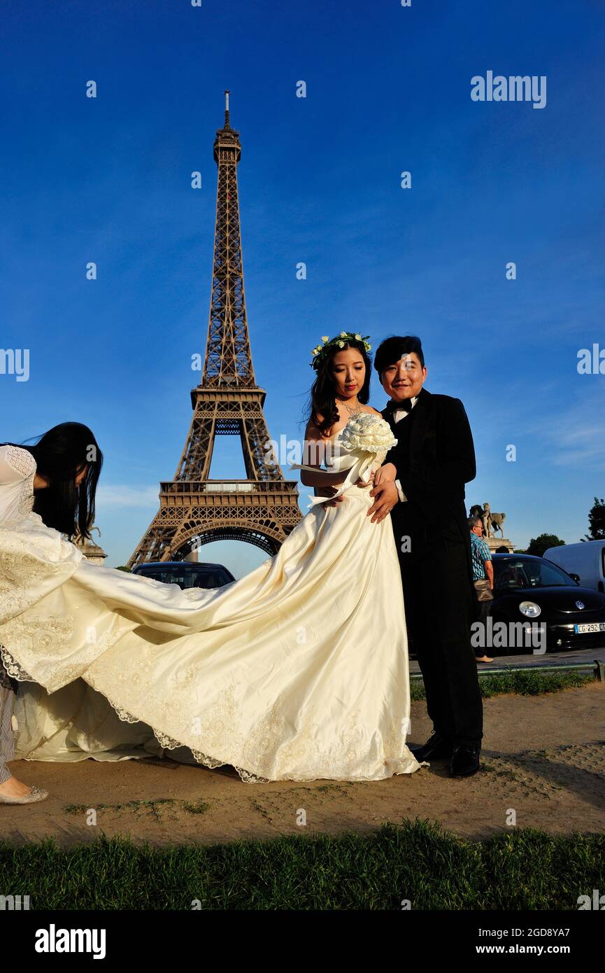 Robe de mariée hi-res stock photography and images - Alamy