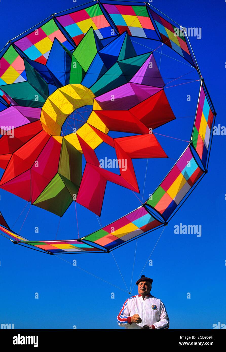 Cellular kite hires stock photography and images Alamy