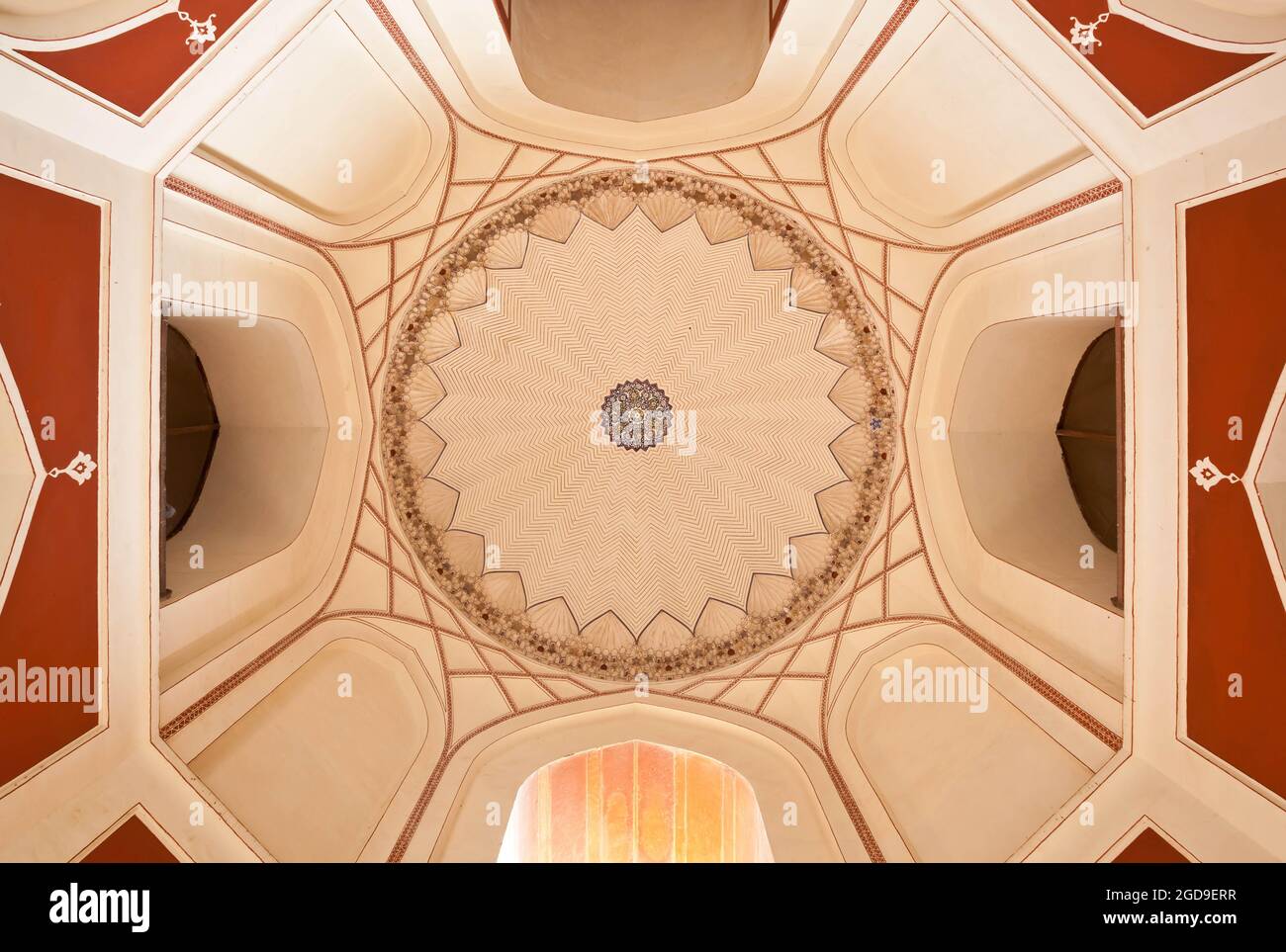 Mughal dome humayuns tomb hi-res stock photography and images - Alamy