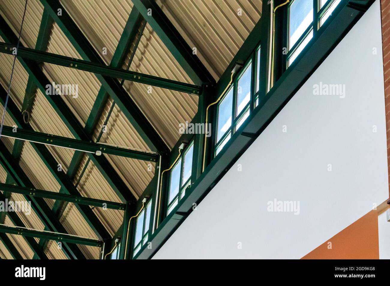 Aldo triangle hotsell mall