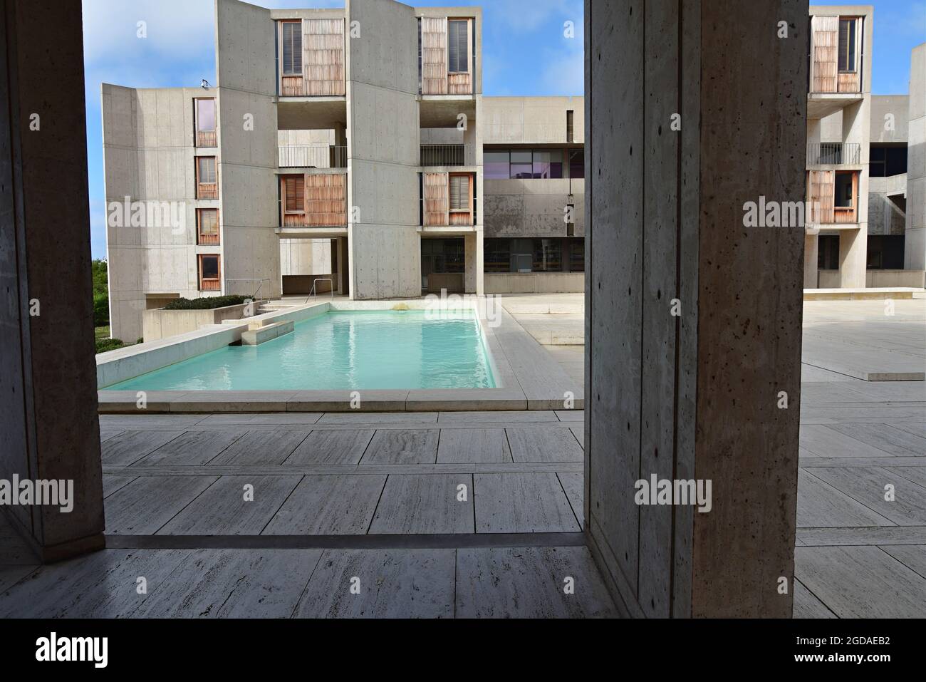 Landscape with scenic pool view of symmetric building masses at Salk Institute for Biological Studies in La Jolla San Diego California Stock Photo