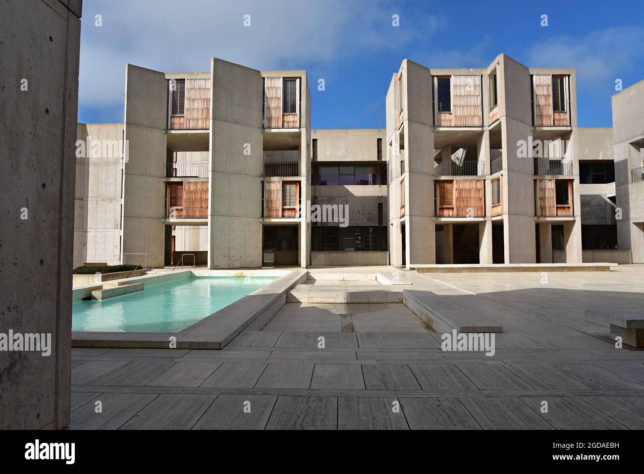 Landscape with scenic pool view of symmetric building masses at Salk Institute for Biological Studies in La Jolla San Diego California Stock Photo