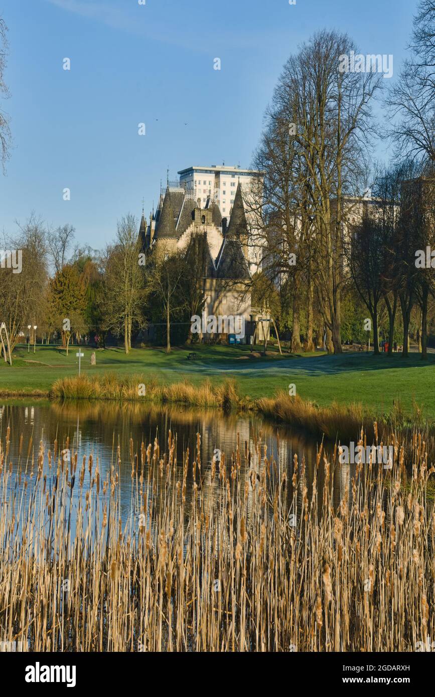 Popular, Callendar, Public, Park, Callander, House, looking, over, lake