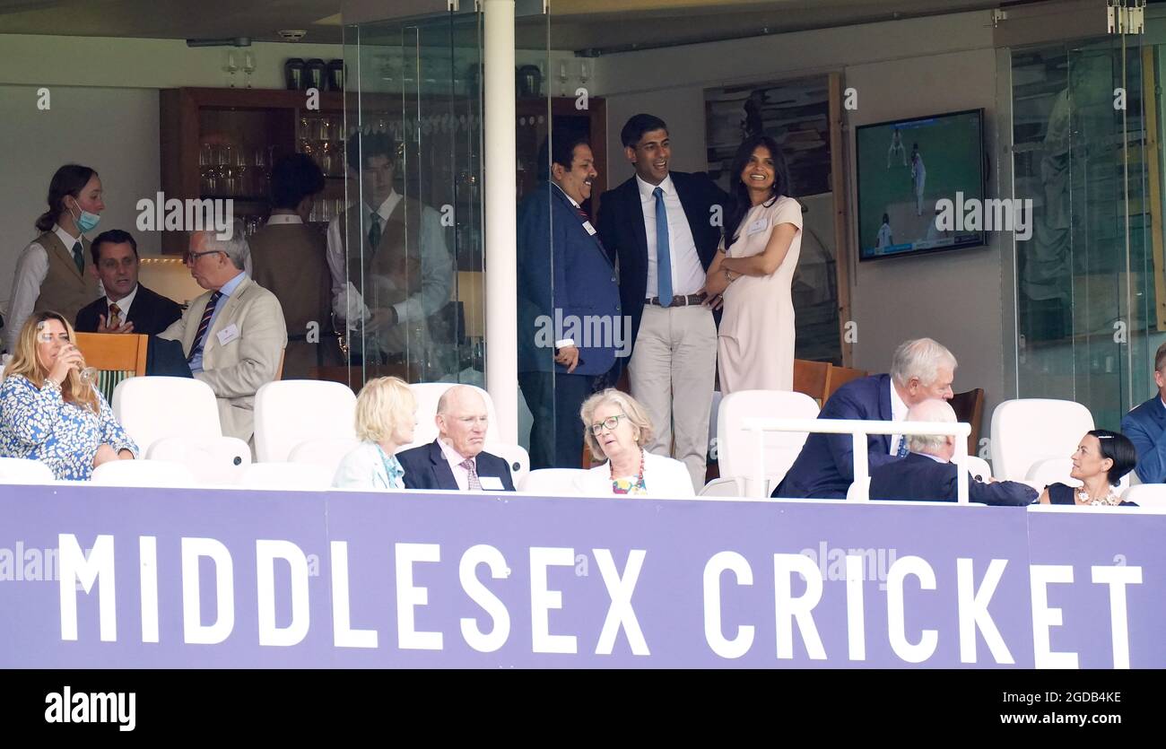 Chancellor of the Exchequer Rishi Sunak and his wife Akshata Murthy in the stands during day one of the cinch Second Test match at Lord's, London. Picture date: Thursday August 12, 2021. Stock Photo