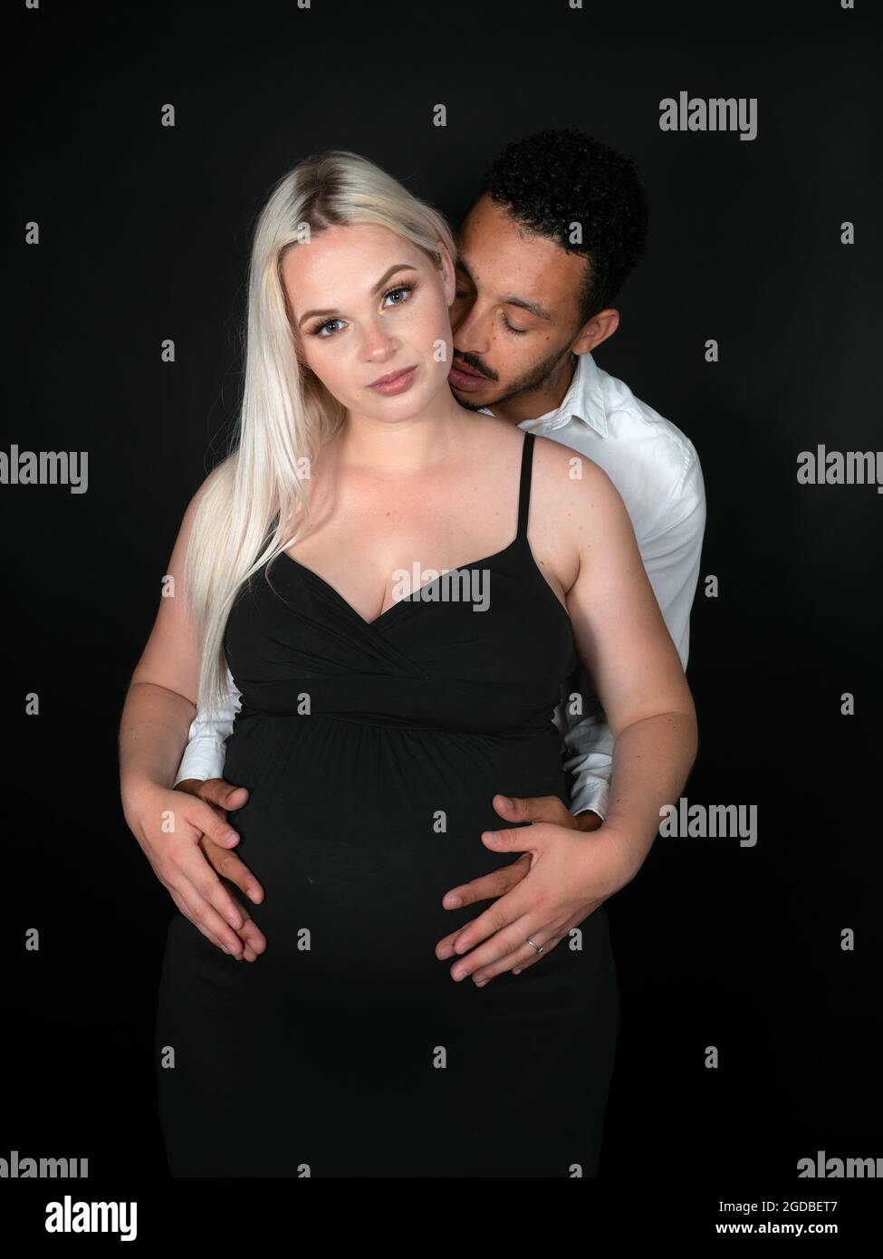 White woman pregnant black man hi-res stock photography and images - Alamy