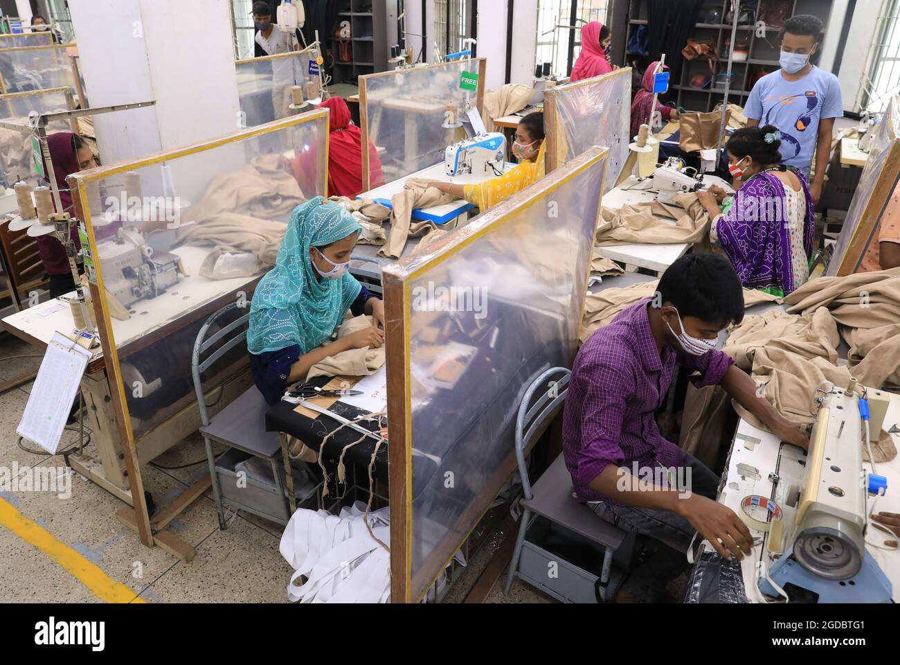 Dhaka bangladesh august 2021 hi-res stock photography and images - Alamy