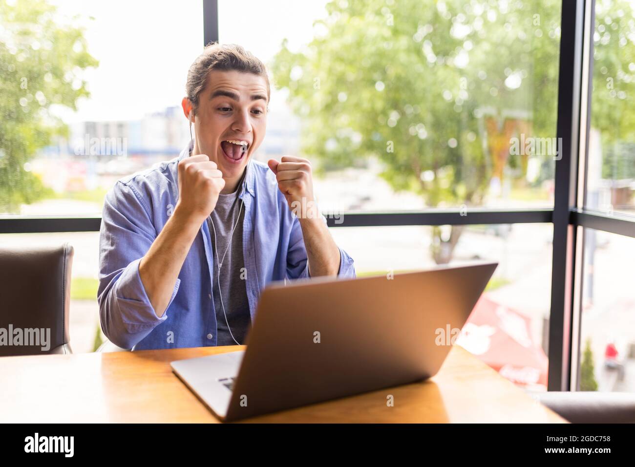 Smiling African Boy Playing Online Games in Class Stock Photo - Image of  phone, modern: 177228872