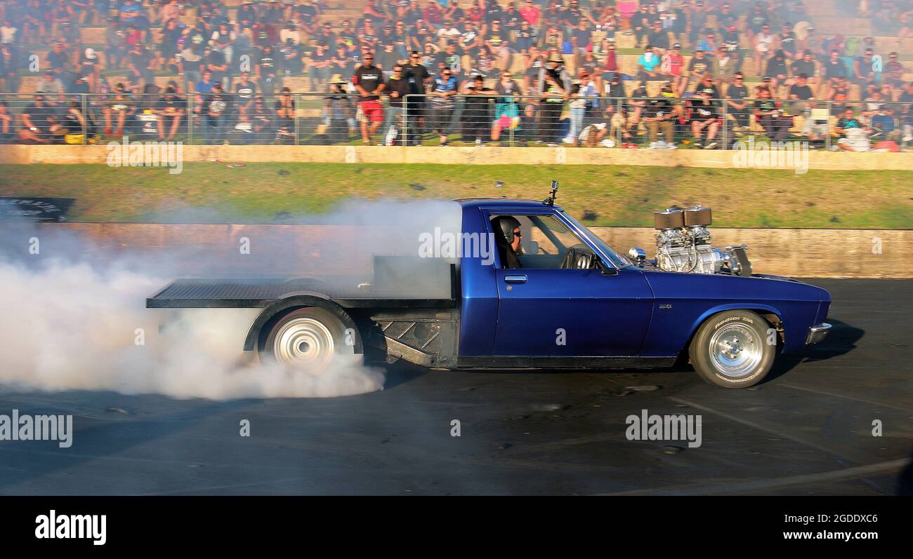 Ultimate Burnout Challenge, Perth Motorplex, Perth, Western Australia Stock Photo Alamy