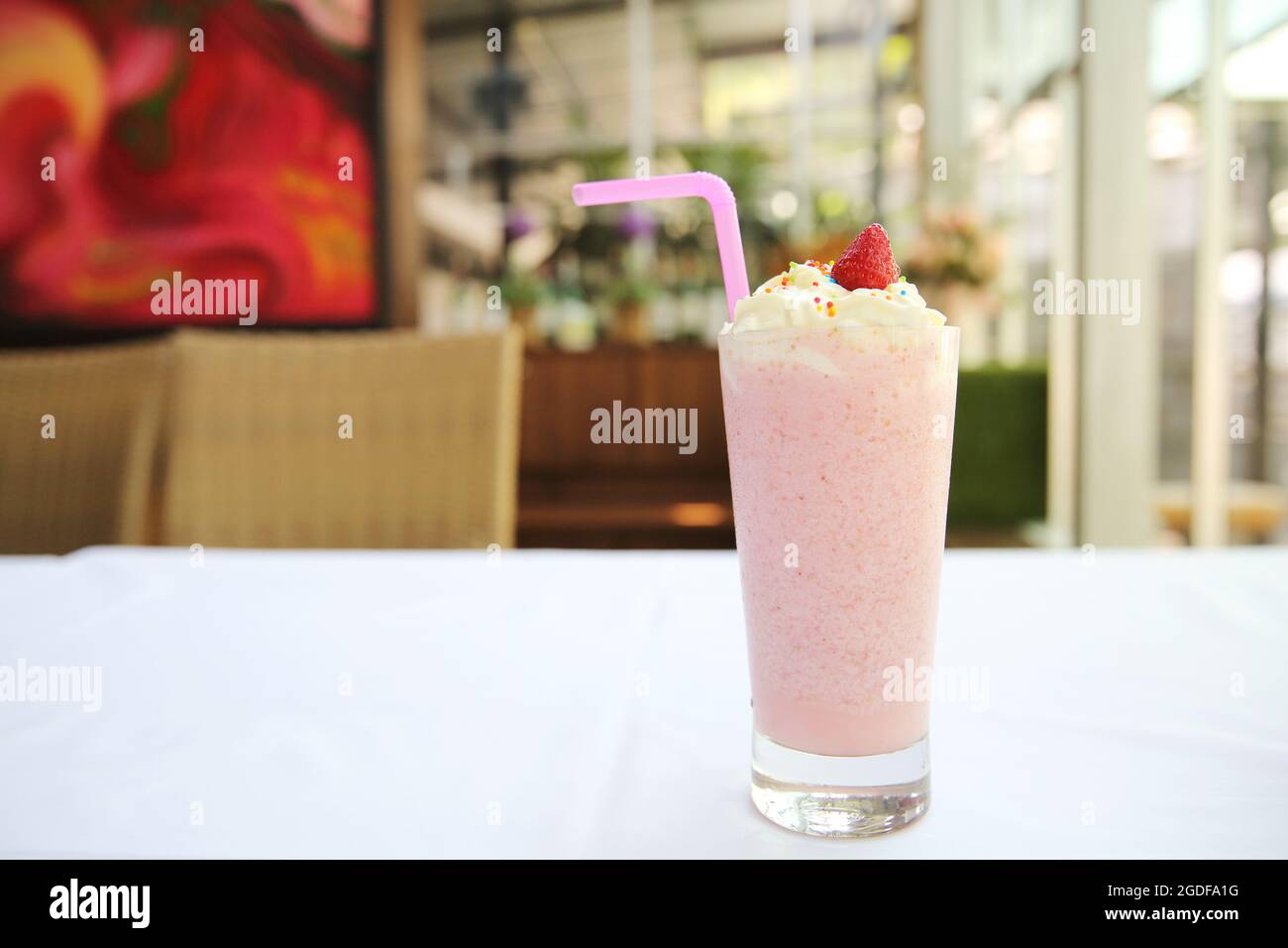 strawberry milk shake Stock Photo - Alamy