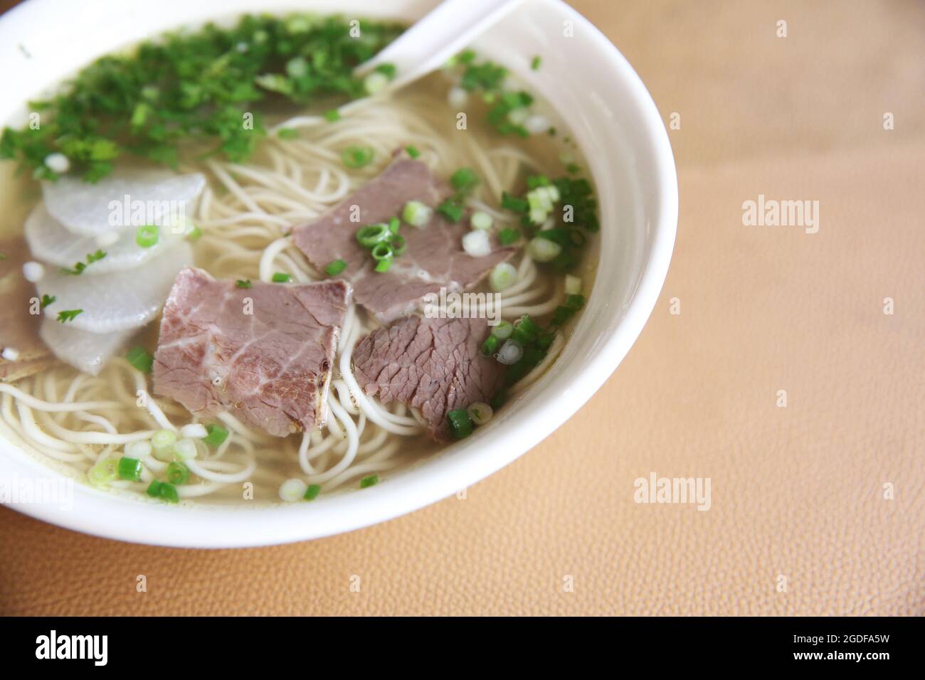 Chinese noodle soup Stock Photo - Alamy