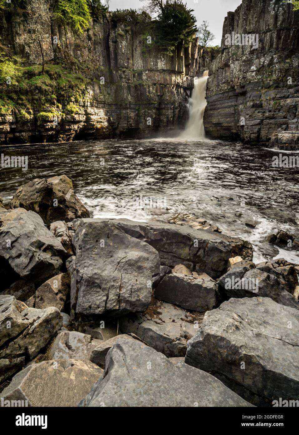 High force stunning waterfall hi-res stock photography and images - Alamy