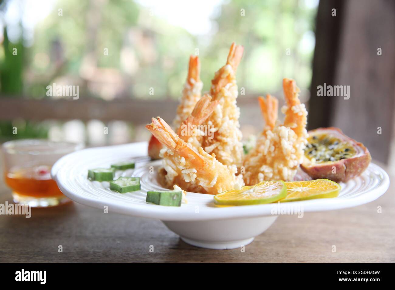 Fried Shrimp in thai style Stock Photo - Alamy